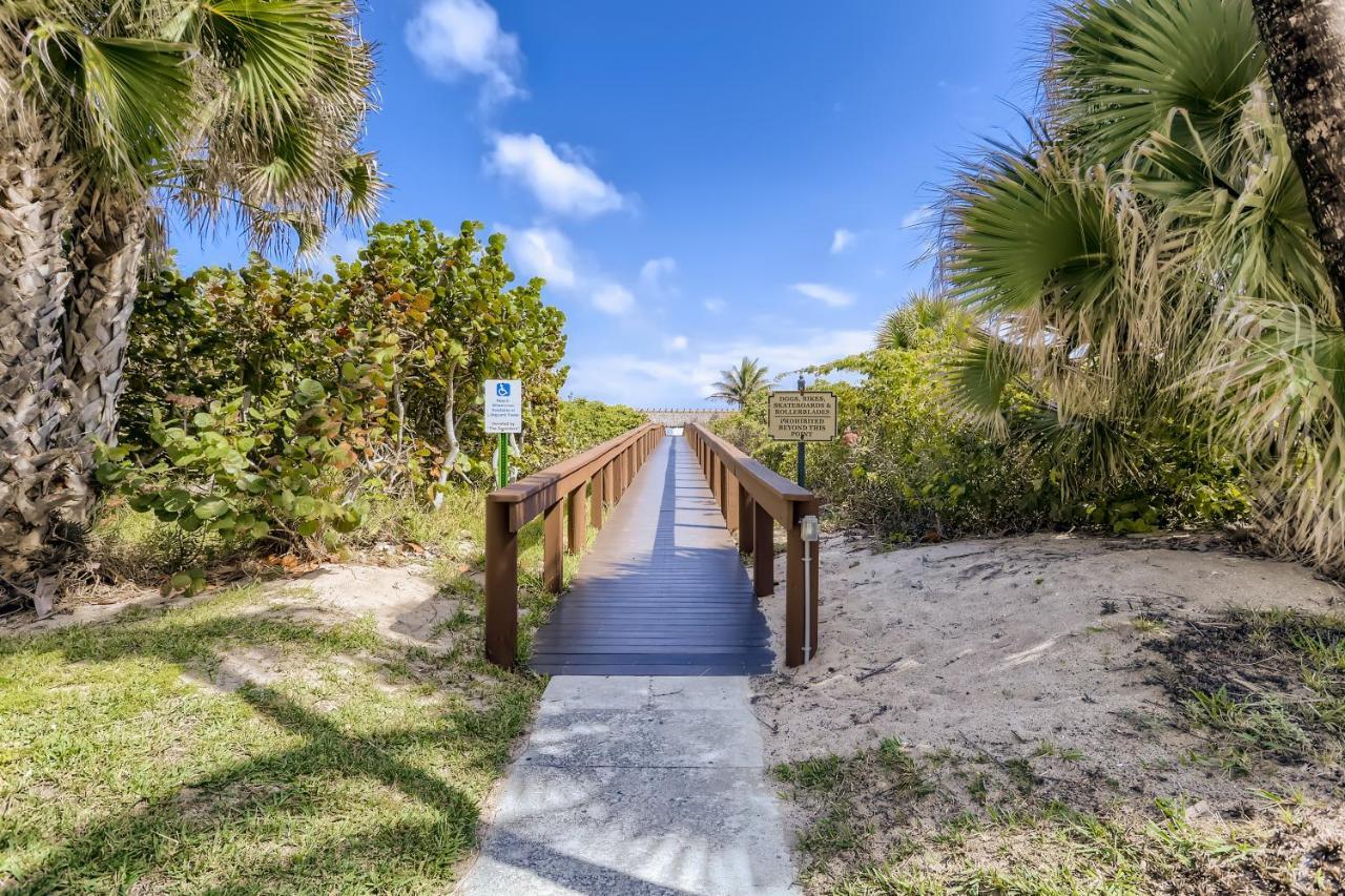 Singer Island Stunner 2 Br Aparthotel Palm Beach Shores Exterior photo