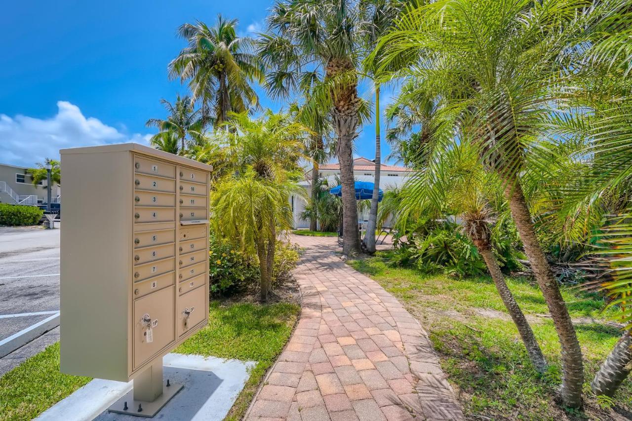 Singer Island Stunner 2 Br Aparthotel Palm Beach Shores Exterior photo