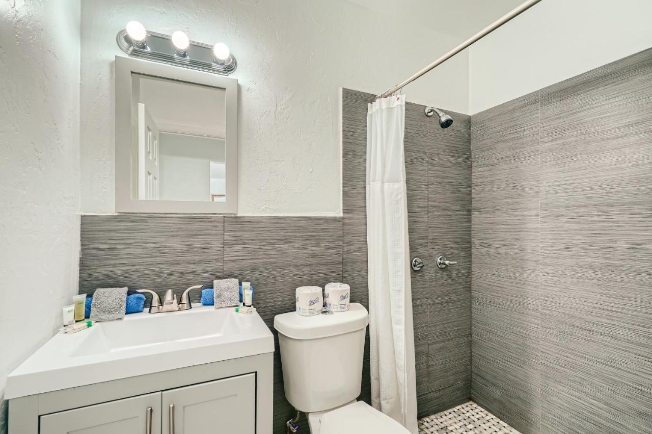 Singer Island Stunner 2 Br Aparthotel Palm Beach Shores Exterior photo